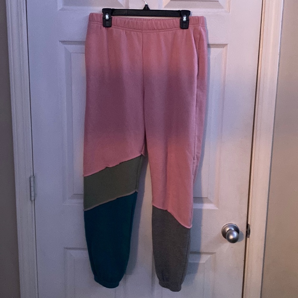 Wild fable medium pink multicolored sweatpants